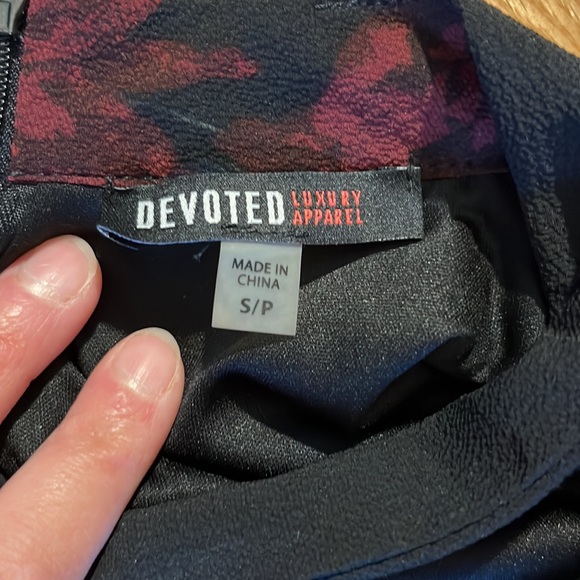 Devoted black dress - Picture 3 of 9